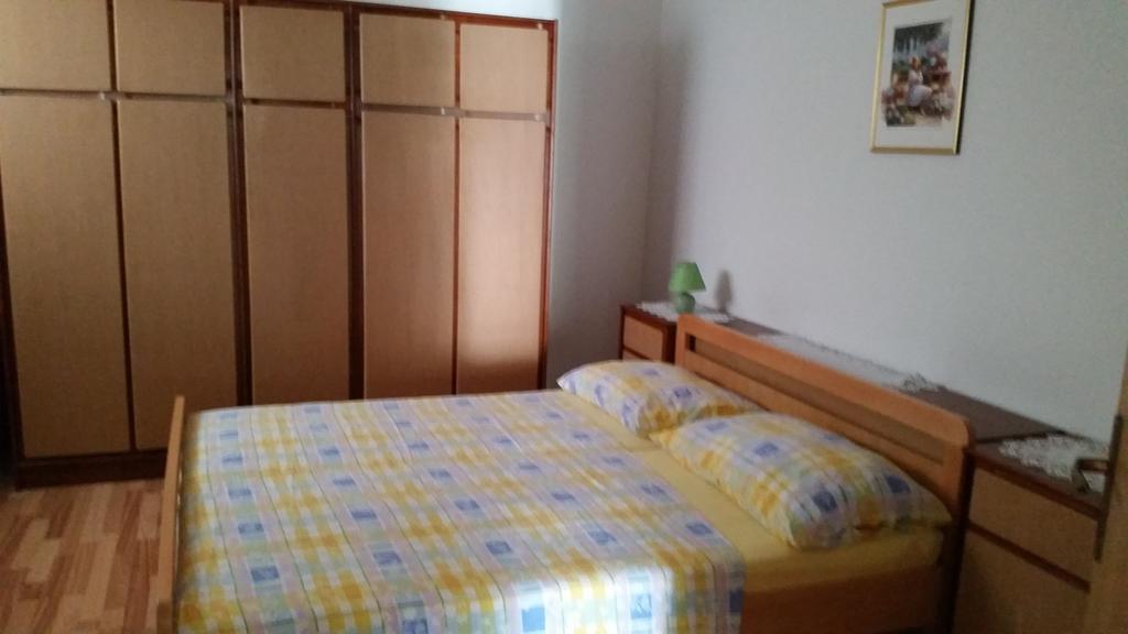 Apartmani Novosel Šilo Buitenkant foto